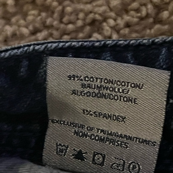 SILVER Suki Surplus Medium Wash Jeans - Picture 9 of 10